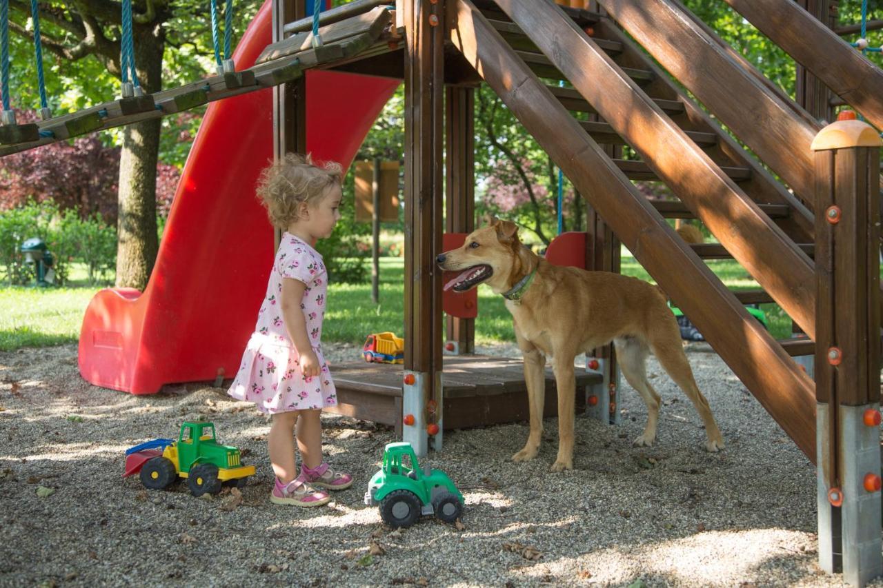 Agriturismo Il Brugnolo Скандиано Екстериор снимка
