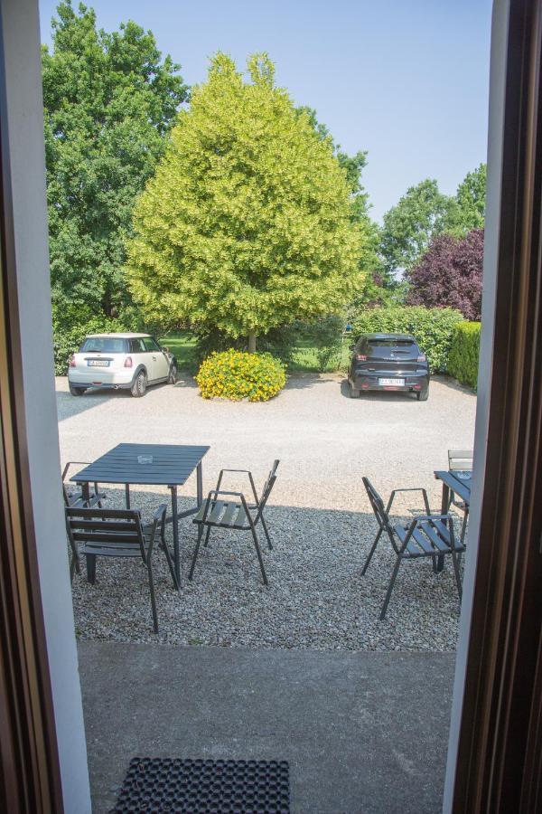 Agriturismo Il Brugnolo Скандиано Екстериор снимка