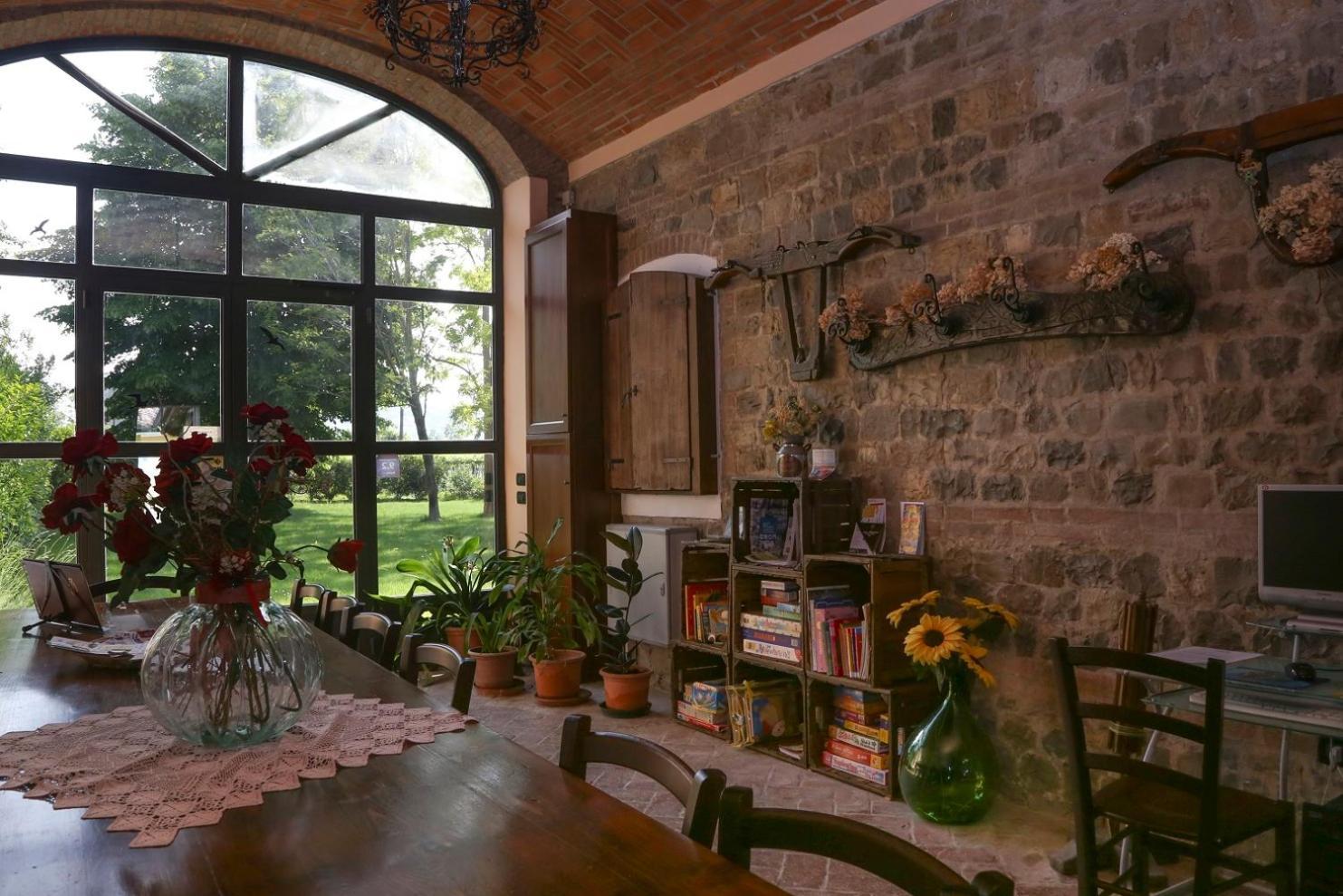 Agriturismo Il Brugnolo Скандиано Екстериор снимка