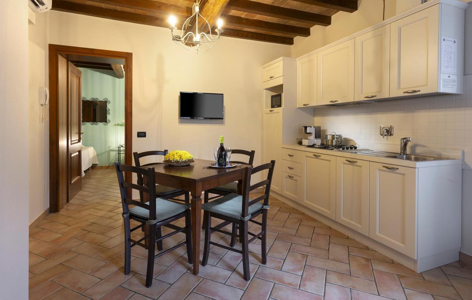Agriturismo Il Brugnolo Скандиано Екстериор снимка