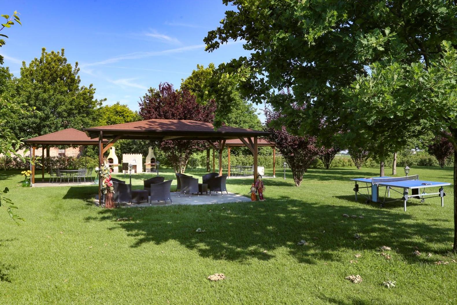 Agriturismo Il Brugnolo Скандиано Екстериор снимка