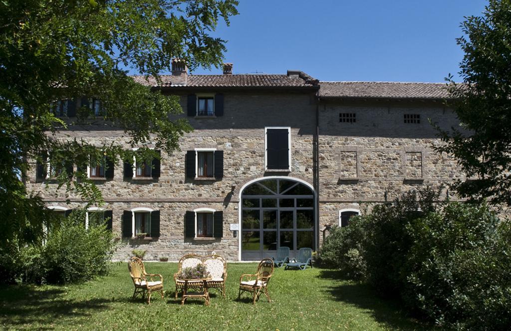Agriturismo Il Brugnolo Скандиано Екстериор снимка